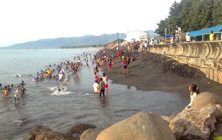 3 Pantai Mataram Eksotis: Ramai, Kuliner Melimpah, Liburan Sempurna