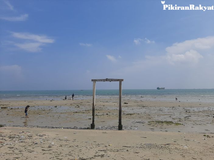 5 Surga Tersembunyi Alam Gresik: Liburan Keluarga Tak Terlupakan