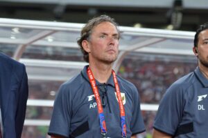 Alex Pastoor Pantau Man United di Old Trafford: Demi Timnas Indonesia?