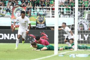 Arema FC vs Persebaya: Singo Edan Tantang Rekor Buruk