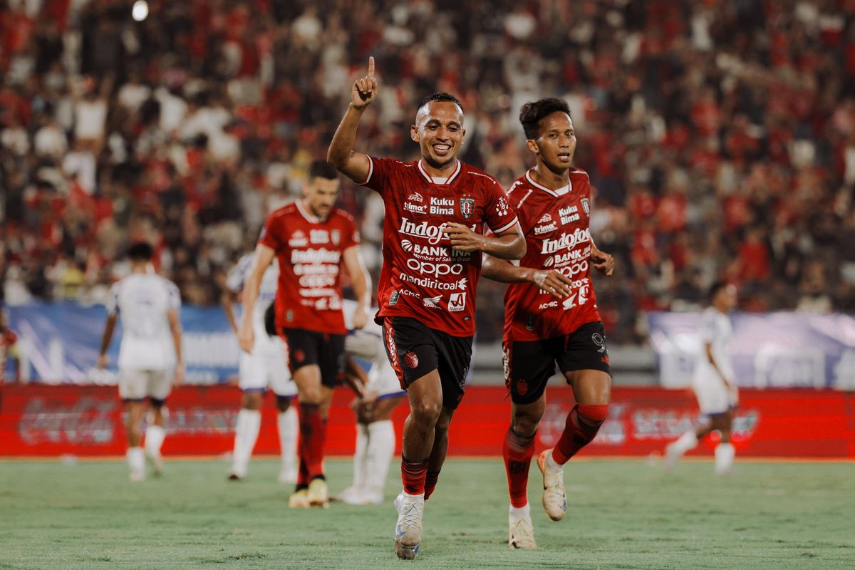 Bali United Hancurkan PSIS! Debut Pemain Muda Cemerlang