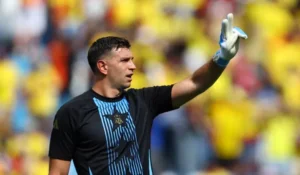 Barcelona Bidik Martinez, Gantikan Szczesny Jika Kontrak Gagal