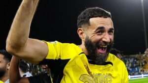 Bintang Arab Saudi: Ronaldo Tertinggal, Siapa Juaranya?