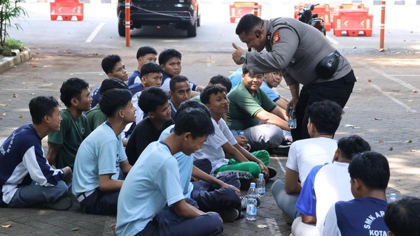 Cegah Tawuran Pelajar Jakarta: Polda Metro Jaya Beraksi