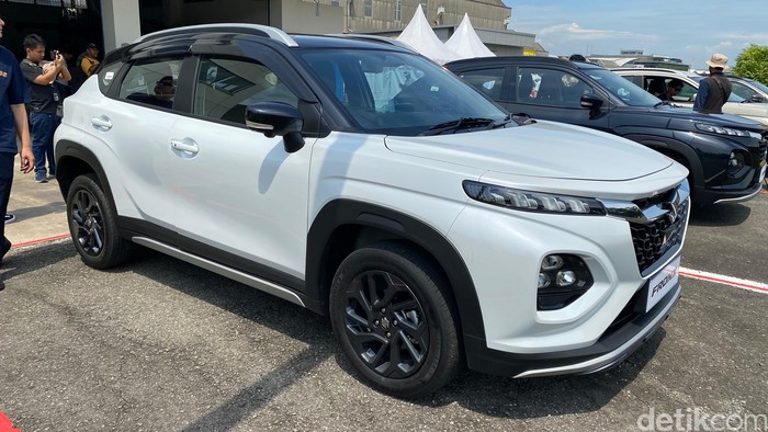 Fitur ADAS Canggih Suzuki Fronx: Unggul di Jalanan Indonesia