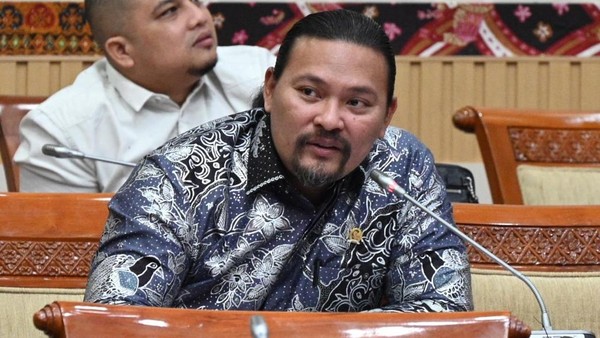 Gerindra Desak Penangkapan Admin Grup FB 'Fantasi Sedarah'