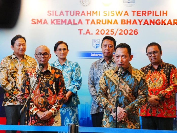 Kapolri Motivasi Siswa Unggulan SMA Kemala Bhayangkara: Inspirasi Sukses