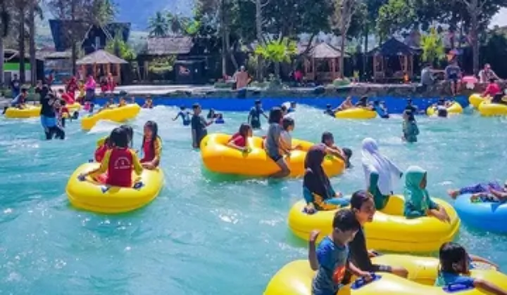 Kolam Renang Garut: 4 Surga Air Panas Menantang Liburanmu