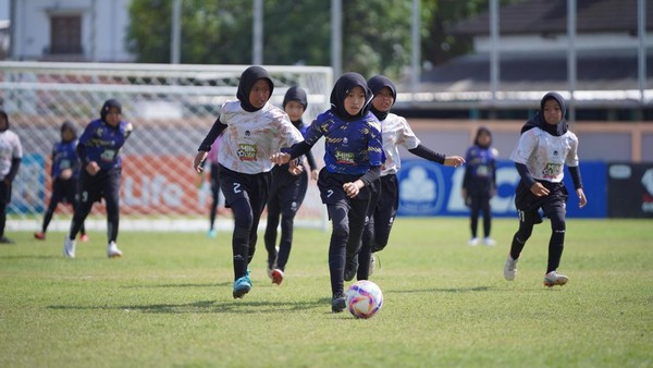 Kompetisi Sepak Bola Putri: Jenjang Prestasi, Masa Depan Cemerlang
