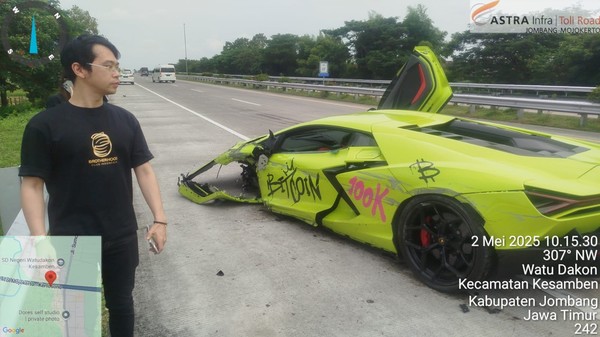 Lamborghini Hantam Suzuki S-Presso di Tol Jombang: Kondisi Rusak Parah