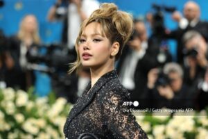 Lisa BLACKPINK Met Gala 2025: Gaya Glamor Memukau