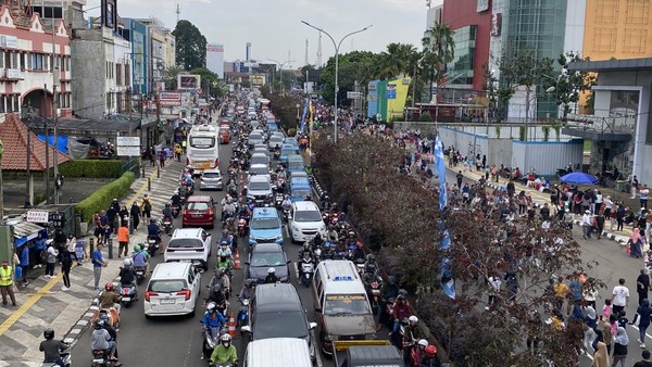 Macet Parah Margonda Raya Depok Pagi Ini: Ada Contraflow CFD