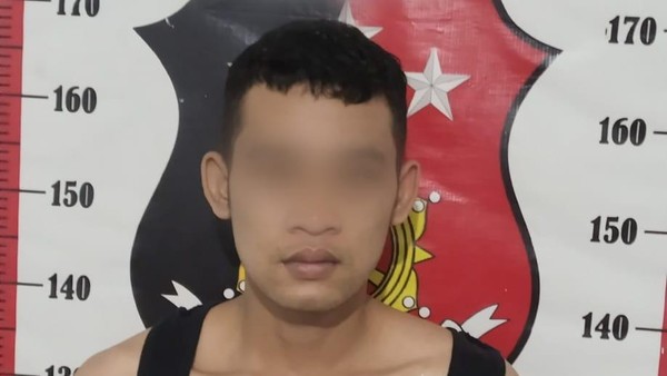 Maling Jakbar Panik, Nyebur Kali Hindari Amuk Massa