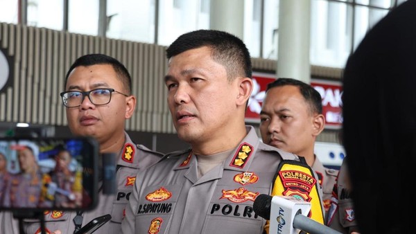 Penggerebekan Bandara Soetta: Sopir Gelap, Calo, dan Narkoba