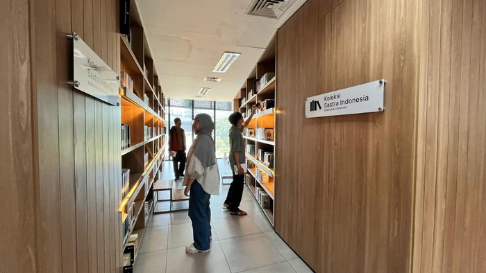 Perpustakaan Jakarta Buka Malam? Cek Jam Operasional Terbaru!