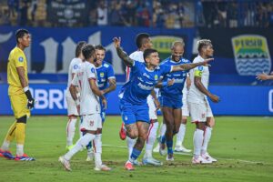 Persib Bandung Cari Pengganti Ciro Alves: Siapa Pilihan Hodak?