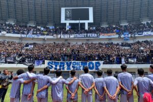Persib Bandung vs PSS: Klok Siap Tempur, Riko Absen?