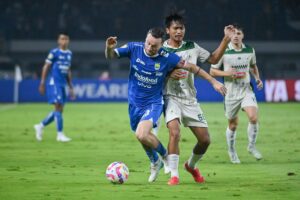 Persib Puncaki Klasemen Liga 1, Unggul 11 Poin!