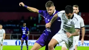 Persik Kediri Krisis: 12 Kekalahan Beruntun, Ancaman Degradasi?