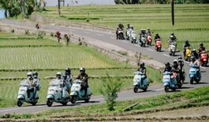 Pesona Vespa Italia & Batik Indonesia: Perpaduan Budaya Memukau