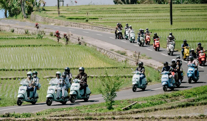 Pesona Vespa Italia & Batik Indonesia: Perpaduan Budaya Memukau