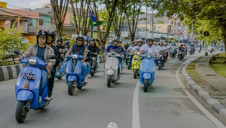 Petualangan Vespa: Eksplorasi 5 Kota Besar, Seru Banget!