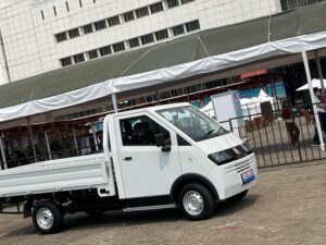 Pikap Listrik Lokal: Rp 249 Juta, Jarak 200km, Canggih!