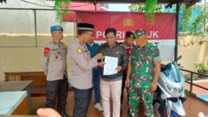Polisi Ciputat Timur Kembalikan Motor Curi: Kisah Haru Pemiliknya