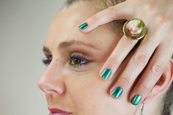 Rahasia Fishtail Eyeliner: Tampil Fresh dan Menawan Sepanjang Hari