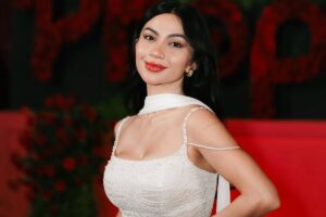 Rahasia Kulit Mulus Ariel Tatum: Atasi Masalah Belang!