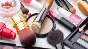 Rahasia Makeup Glowing Lebaran 2025: Tren Terbaru Wajib Coba