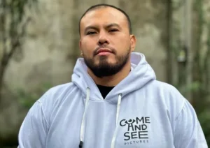 Rahasia Sepatu Wangi & Bersih Ala Joko Anwar