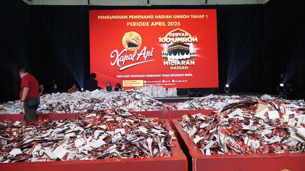 Raih Umroh Gratis: Hobi Ngopi, Hadiah Miliaran Gebyar 100 Umroh!