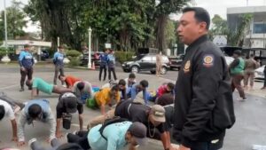 Razia Bogor: 56 Pengamen & Manusia Silver Terjaring, Ada Kratom