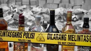 Razia Miras Ilegal Bogor: 15 Botol Ciu Disita Polisi Pasar Anyar