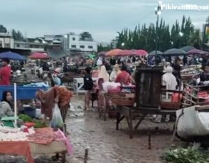 Relokasi Pasar Subuh Gagal? Omzet PKL Anjlok Drastis!