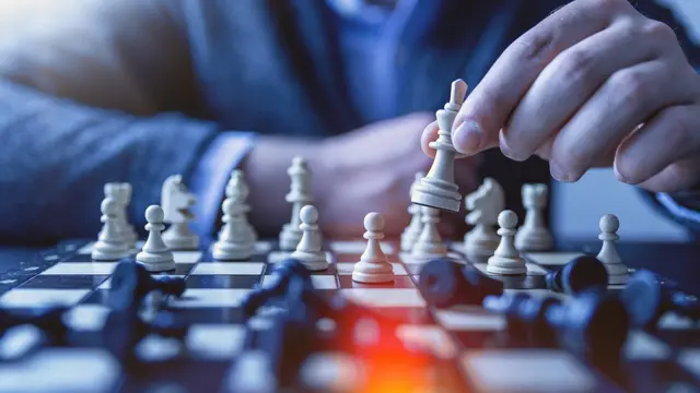 Shafira, Bocah SMP, Raih Piala Dunia Catur 2025!