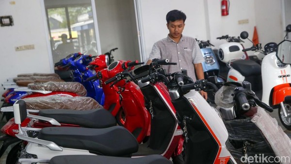 Subsidi Motor Listrik: Keputusan Pemerintah Segera Diumumkan?
