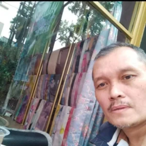 Sukses Bisnis Kerudung: Modal KUR BRI, Beli Truk Baru!