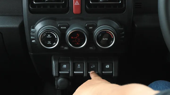 Suzuki Jimny 5 Pintu: Keunggulannya Raih Pasar Indonesia