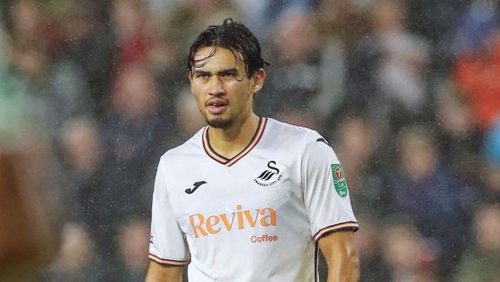 Swansea City Pertahankan Nathan Tjoe-A-On: Alasan Mengejutkan Terungkap