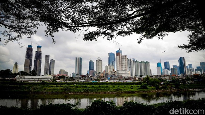 Tantangan Ekonomi Global: Outlook DPR & Solusi Jitu