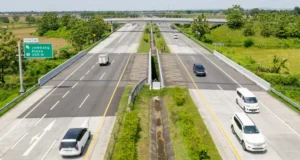 Tips Aman Berkendara Jalan Beton: Mudik Nyaman Tanpa Risiko