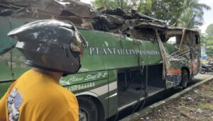 Tragedi ALS: Rem Blong, Belasan Jiwa Melayang, Kapan Berhenti?