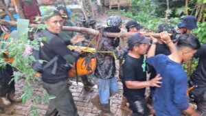 Tragedi Gunung Saeng: Evakuasi Jenazah Pendaki Jember yang Dramatis
