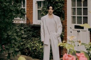 Gaya Lee Joon-hyuk di Mercy: Tampil Keren, Formal Hingga Kasual