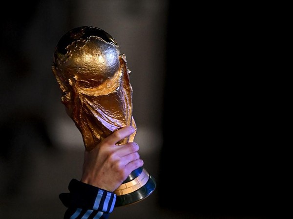 Oman & UEA rebut tuan rumah Piala Dunia 2026?