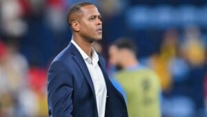 Patrick Kluivert: Mampukah Ia Bawa Indonesia ke Piala Dunia 2026?