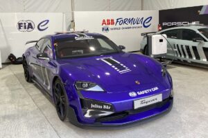 Porsche Taycan: Spesifikasi Safety Car Formula E Terungkap